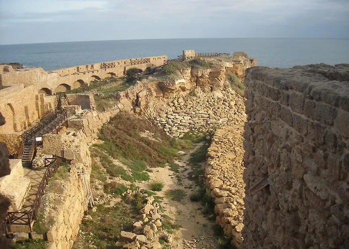 曼佐尼公寓 公寓 *