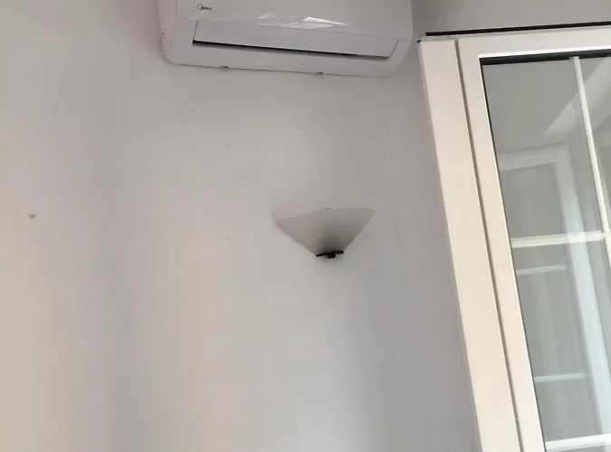 曼佐尼公寓 公寓 *